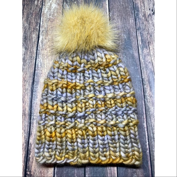 READY TO SHIP 100% Merino Wool Hat🧶 - Picture 2 of 4